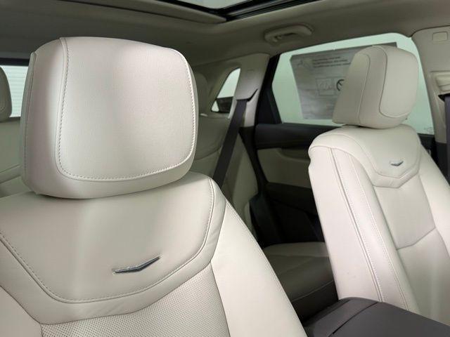 Photo of 2025 Midnight Sky Metallic Cadillac XT5