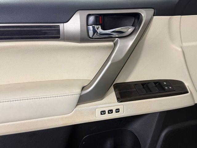 Photo of 2020 Starfire Pearl Lexus GX 460