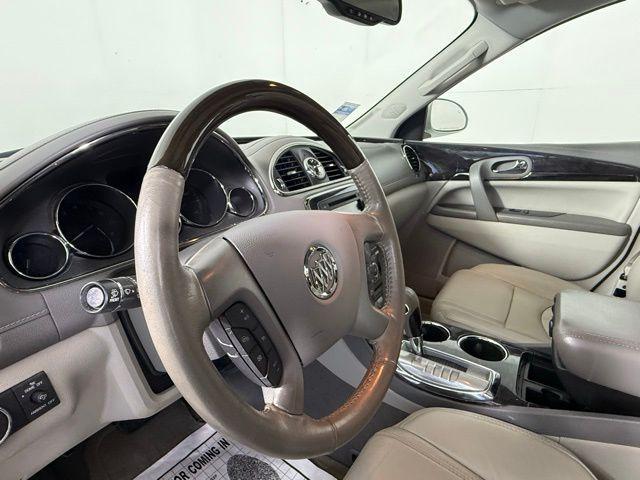 Photo of 2016 Summit White Buick Enclave