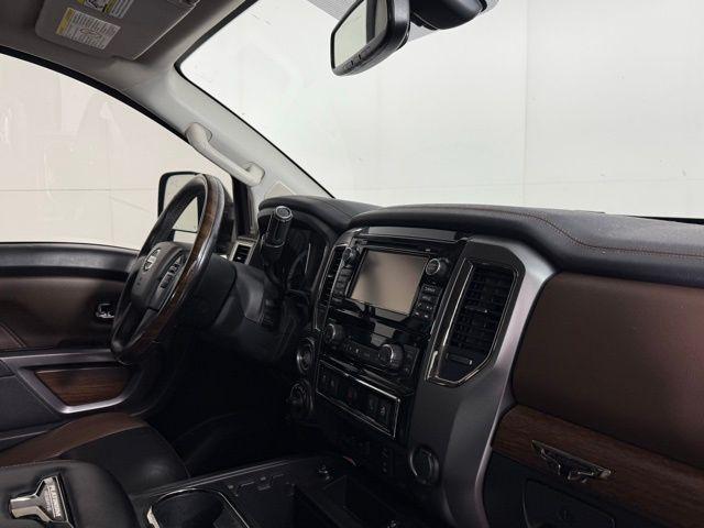 Photo of 2018 Magnetic Black Nissan Titan XD