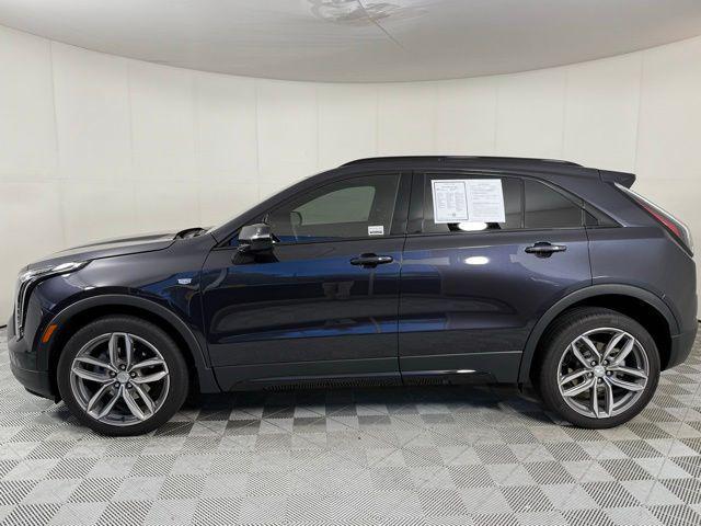 Photo of 2023 Galactic Gray Metallic Cadillac XT4
