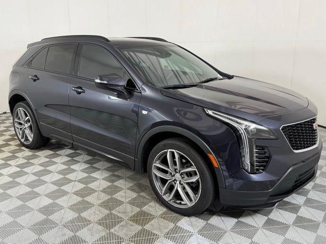 Photo of 2023 Galactic Gray Metallic Cadillac XT4