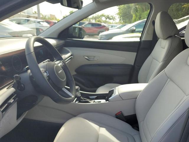 Photo of 2025 Hampton Gray Hyundai TUCSON