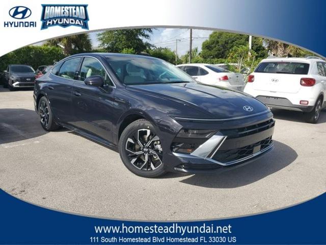 Photo of 2025 Carbon Blue Hyundai SONATA