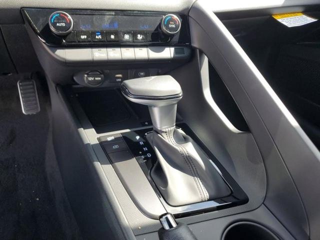 Photo of 2025 Fluid Metal Hyundai ELANTRA