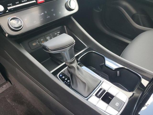 Photo of 2025 Shimmering Silver Hyundai TUCSON