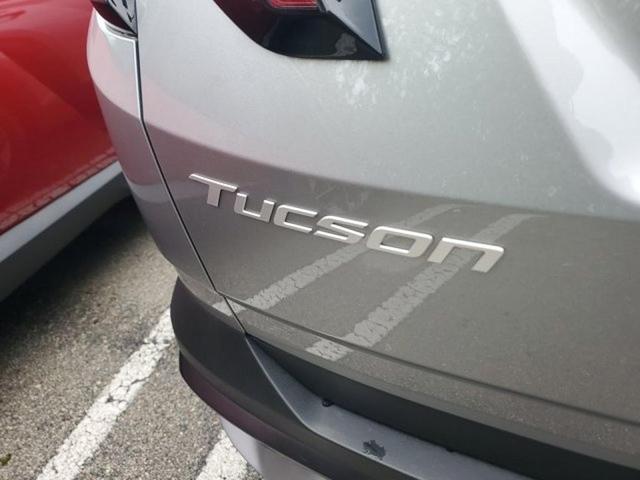 Photo of 2025 Shimmering Silver Hyundai TUCSON