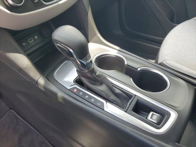Photo of 2022 Summit White Chevrolet Equinox
