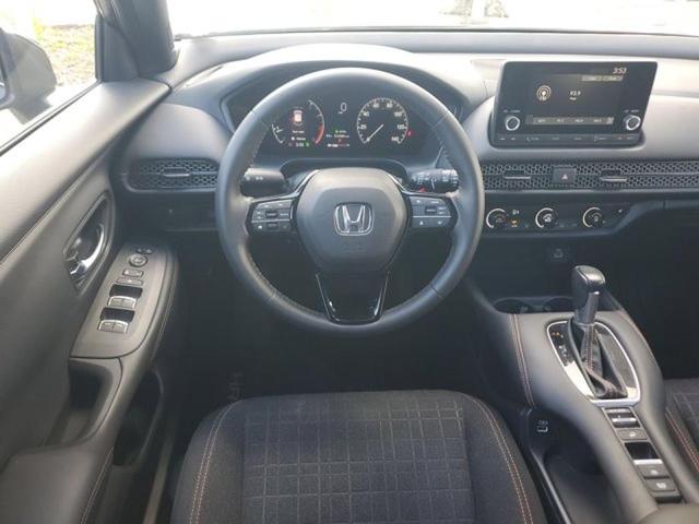 Photo of 2023 Crystal Black Pearl Honda HR-V