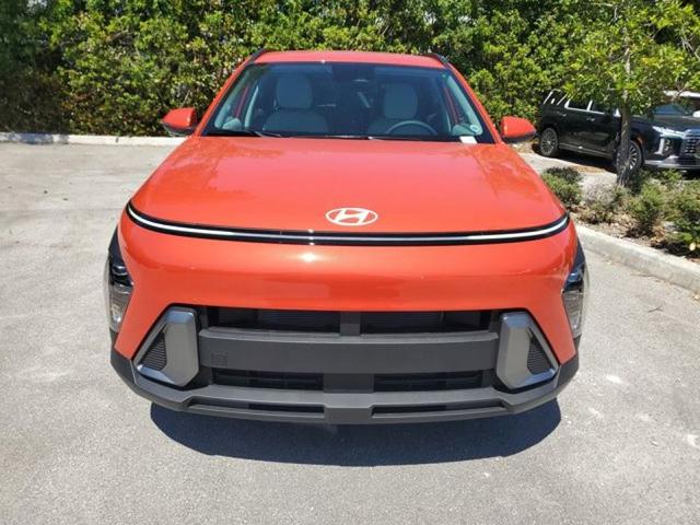 Photo of 2025 Soultronic Orange Pearl Hyundai KONA