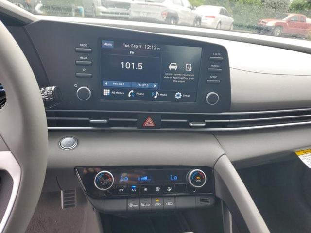 Photo of 2025 Abyss Black Hyundai ELANTRA