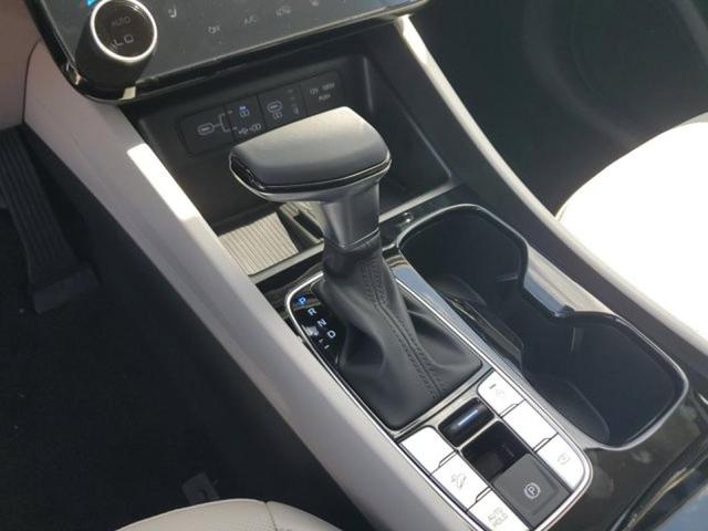 Photo of 2025 Serenity White Pearl Hyundai TUCSON