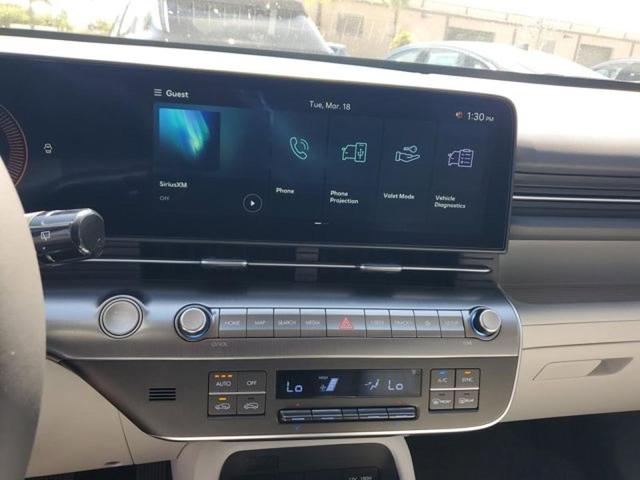 Photo of 2025 Soultronic Orange Pearl Hyundai KONA