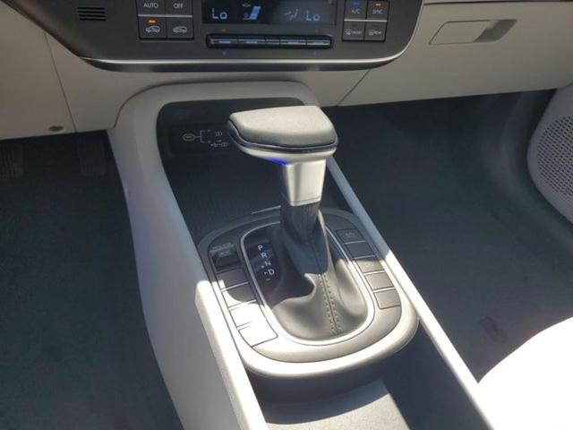 Photo of 2025 Soultronic Orange Pearl Hyundai KONA