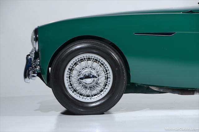 Photo of 1954 Spruce Green Austin-Healey 100