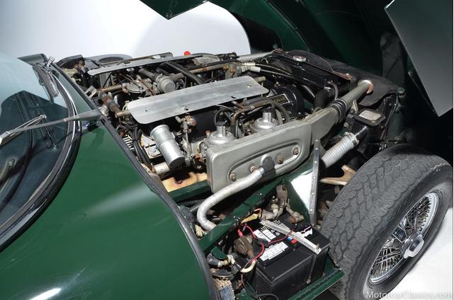 Photo of 1974 British Racing Green Jaguar E-Type