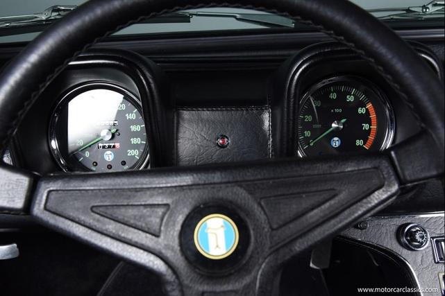 Photo of 1972 White DeTomaso Pantera