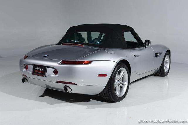 Photo of 2001 Titanium Silver Metallic BMW Z8