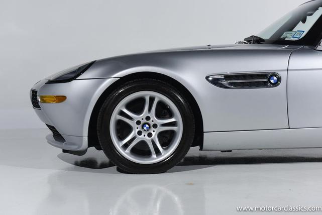 Photo of 2001 Titanium Silver Metallic BMW Z8