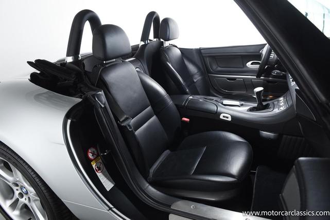 Photo of 2001 Titanium Silver Metallic BMW Z8