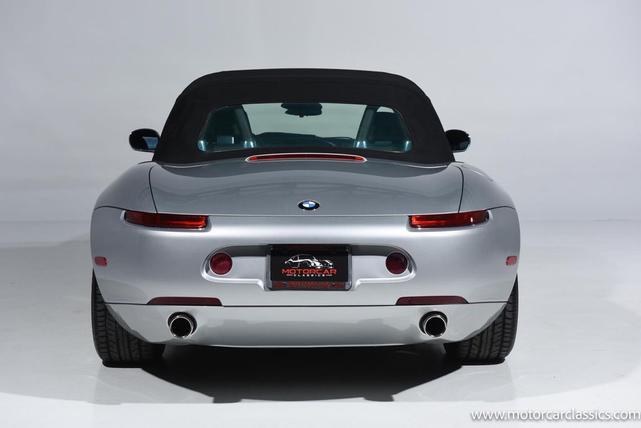 Photo of 2001 Titanium Silver Metallic BMW Z8