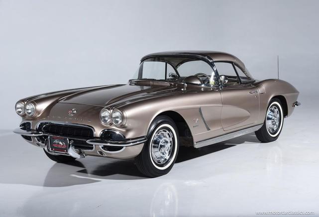 Photo of 1962 Champagne Chevrolet Corvette
