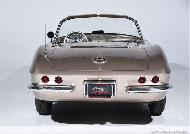 Photo of 1962 Champagne Chevrolet Corvette