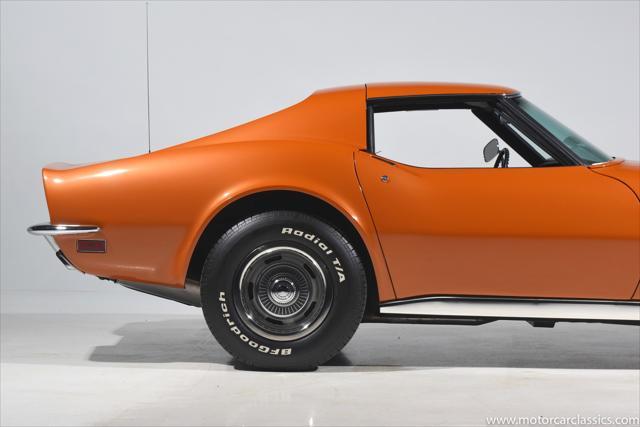 Photo of 1971 Orange Chevrolet Corvette