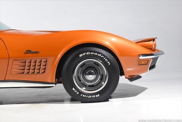 Photo of 1971 Orange Chevrolet Corvette