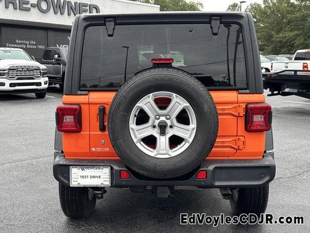Photo of 2018 Metallic Jeep Wrangler Unlimited