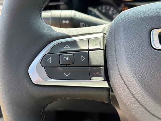 Photo of 2025 Bright White Clearcoat Jeep Compass