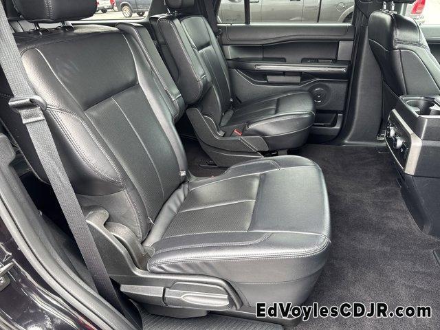 Photo of 2021 Agate Black Metallic Ford Expedition