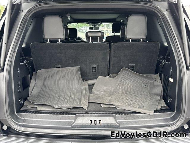 Photo of 2021 Agate Black Metallic Ford Expedition