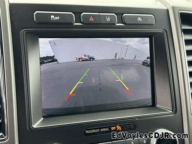 Photo of 2021 Agate Black Metallic Ford Expedition