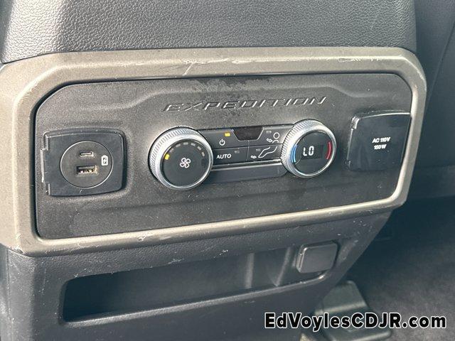 Photo of 2021 Agate Black Metallic Ford Expedition
