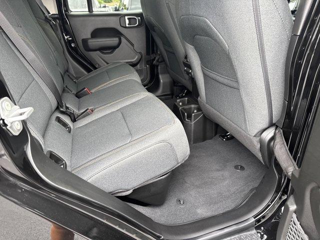 Photo of 2025 Black Clearcoat Jeep Gladiator