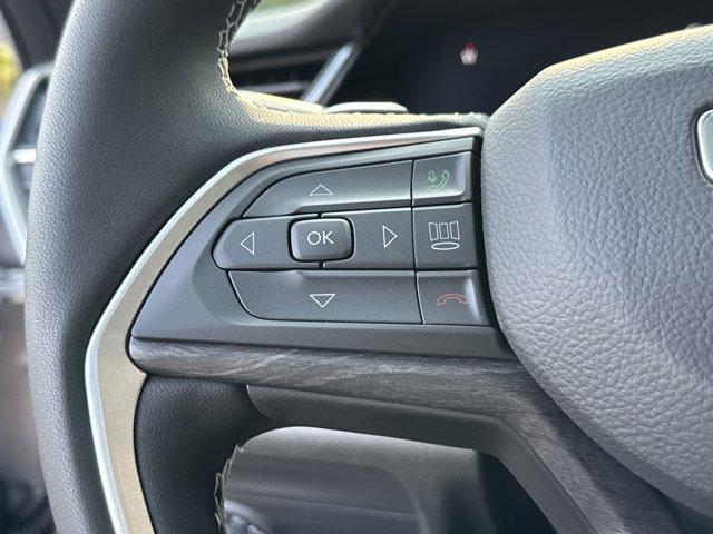 Photo of 2025 Silver Zynith Jeep Grand Cherokee
