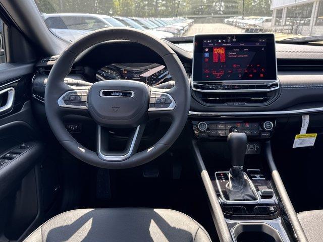 Photo of 2025 Diamond Black Jeep Compass