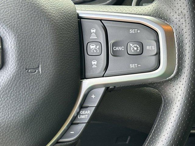 Photo of 2025 Bright White Clearcoat RAM 1500