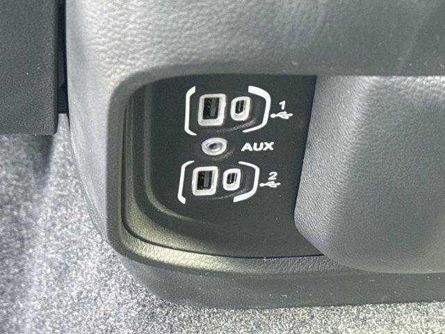 Photo of 2025 Bright White Clearcoat RAM 1500