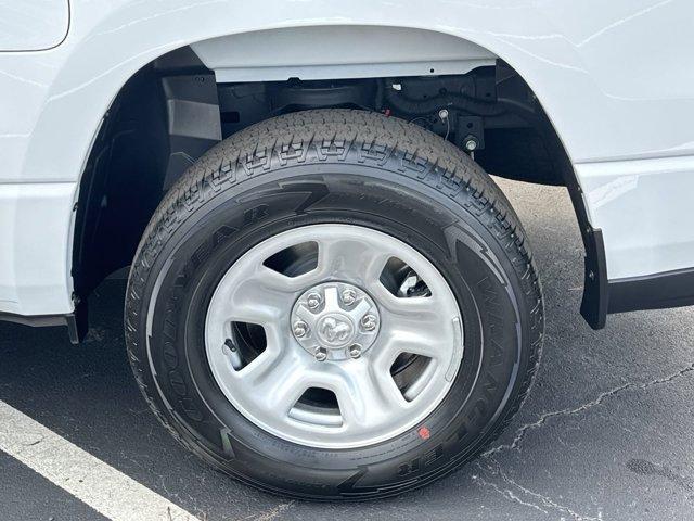 Photo of 2025 Bright White Clearcoat RAM 1500