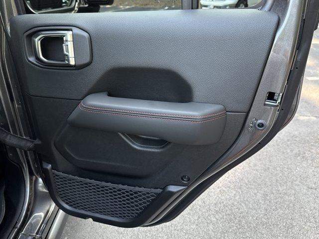 Photo of 2025 Granite Crystal Clearcoat Metallic Jeep Gladiator