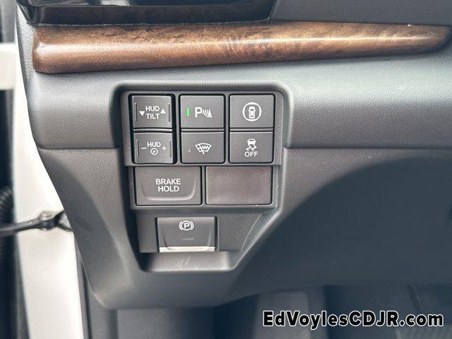 Photo of 2023 White Acura RDX