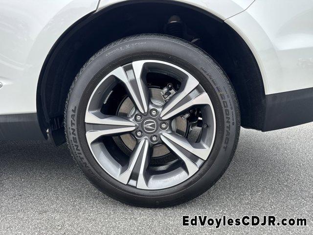 Photo of 2023 White Acura RDX
