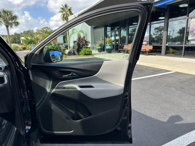 Photo of 2023 Mosaic Black Metallic Chevrolet Equinox
