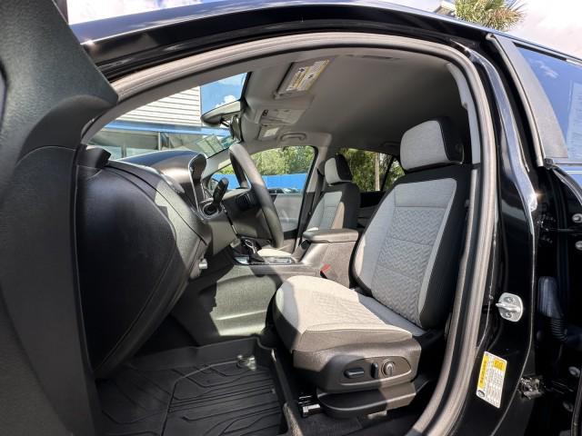 Photo of 2023 Mosaic Black Metallic Chevrolet Equinox