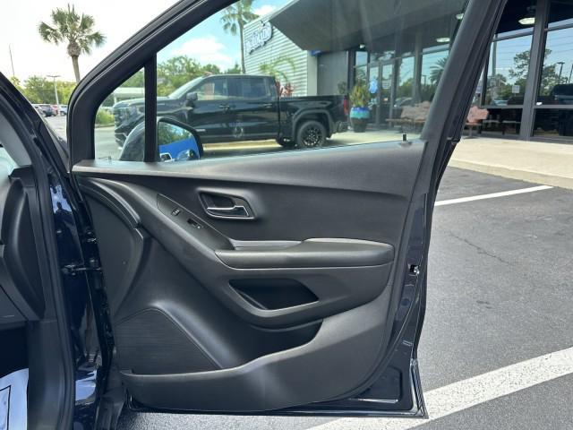 Photo of 2022 Mosaic Black Metallic Chevrolet Trax