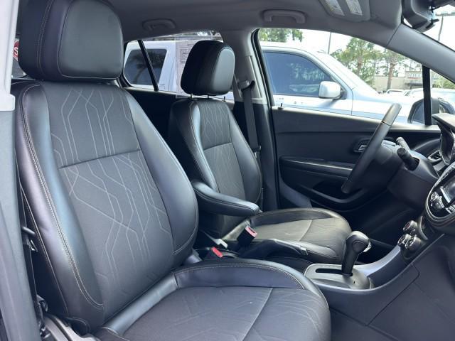 Photo of 2022 Mosaic Black Metallic Chevrolet Trax