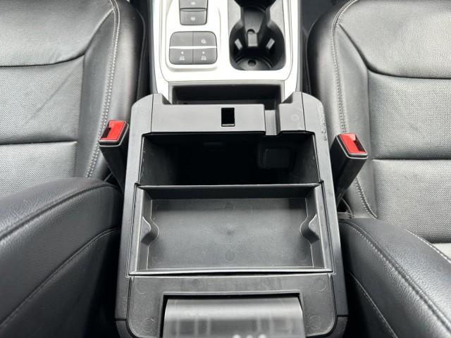 Photo of 2023 Carbonized Gray Metallic Ford Explorer