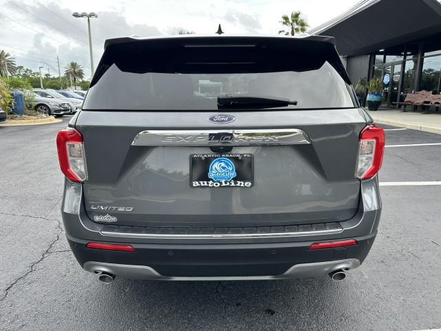 Photo of 2023 Carbonized Gray Metallic Ford Explorer